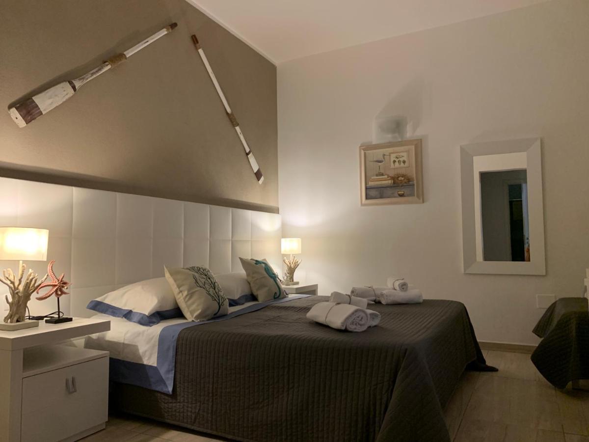 Aquarama Rooms & Apartments Torre Squillace Exterior foto