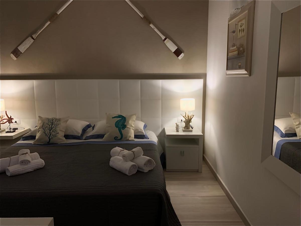 Aquarama Rooms & Apartments Torre Squillace Exterior foto